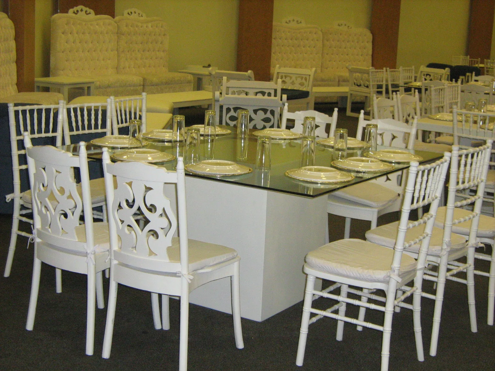 Mesas y comedores para eventos en renta - Perfect Host CDMX
